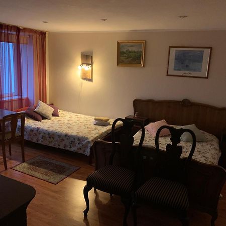 Rueuetli - Cute Old Town Apartment - 2 Big Beds, Free Parking تارتو المظهر الخارجي الصورة