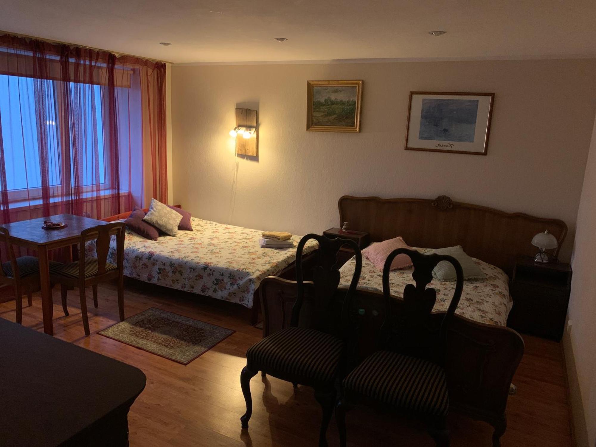 Rueuetli - Cute Old Town Apartment - 2 Big Beds, Free Parking تارتو المظهر الخارجي الصورة