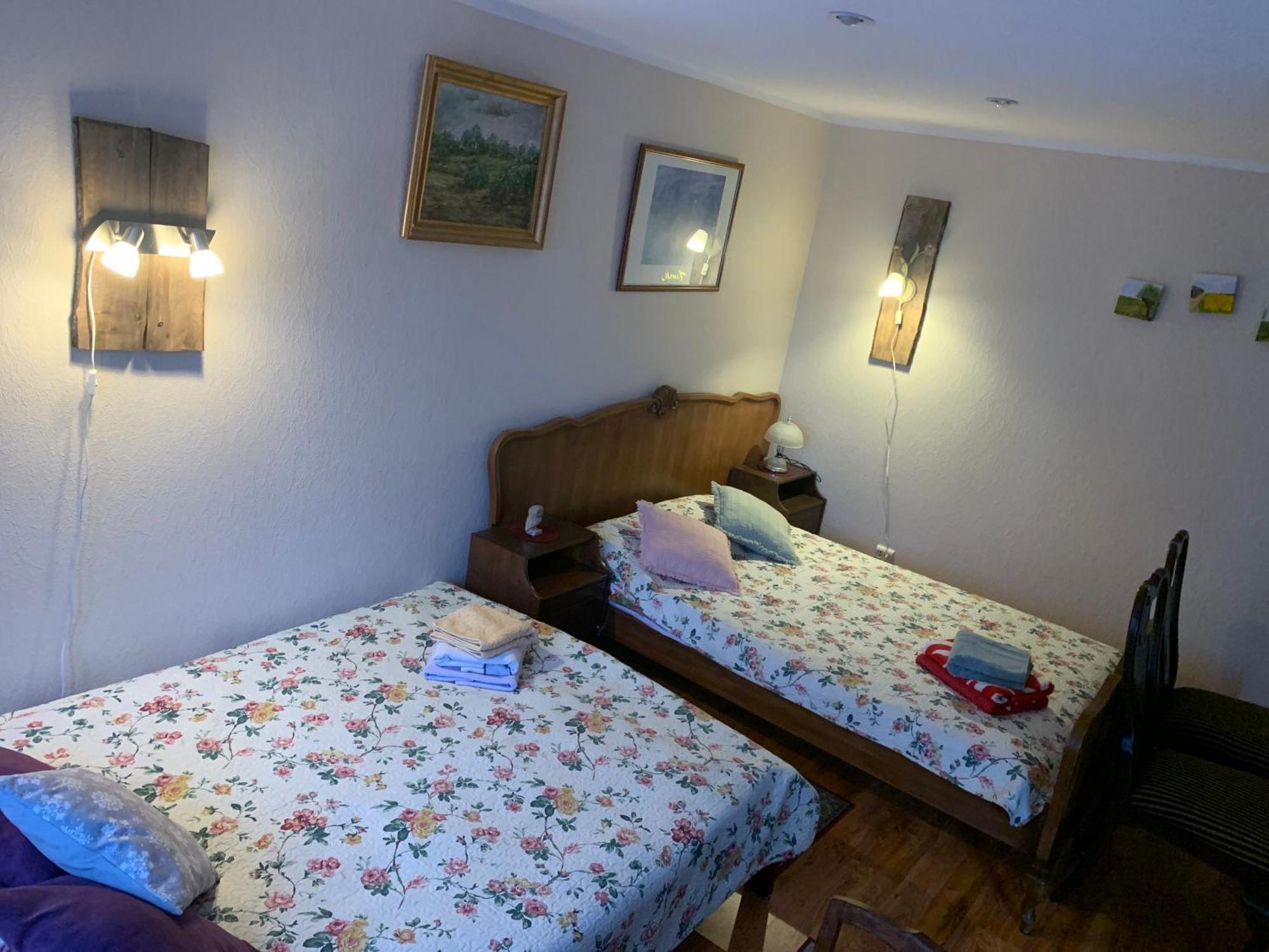 Rueuetli - Cute Old Town Apartment - 2 Big Beds, Free Parking تارتو المظهر الخارجي الصورة
